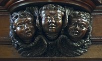 Cherubs on the organ case
